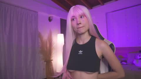 Snapshot of sweett_catt1 chatting on March 11, 2025, 6:32 am Cat independent model online show from March 11, 2025, 6:32 am