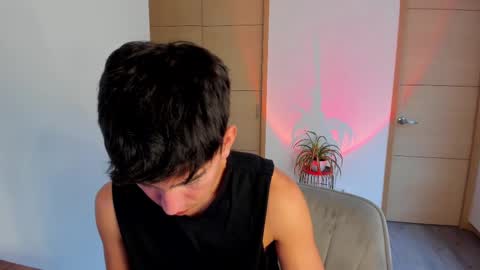 Snapshot of sweettaaron chatting on September 30, 2025, 5:18 pm Andy online show from September 30, 2025, 5:18 pm