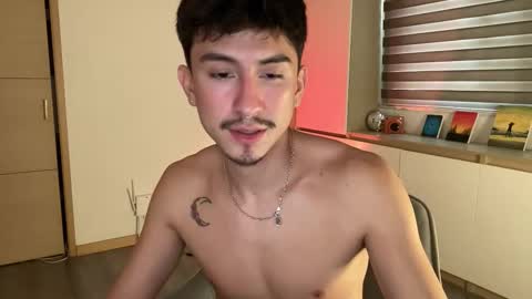 Snapshot of sweettaaron chatting on December 15, 2025, 6:34 pm Andy online show from December 15, 2025, 6:34 pm