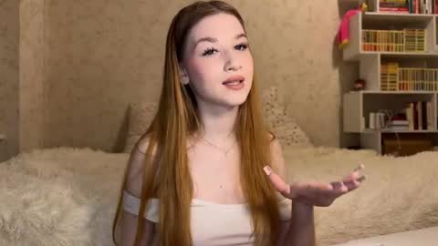 Lisa online show from September 9, 2025, 5:34 pm