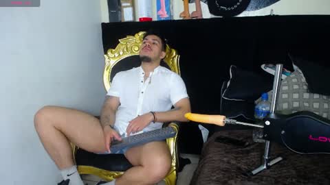 Snapshot of sweettguy_ chatting on June 22, 2026, 12:35 pm Jei online show from June 22, 2026, 12:35 pm