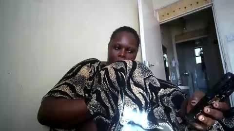 PEACHES online show from May 3, 2026, 1:17 pm