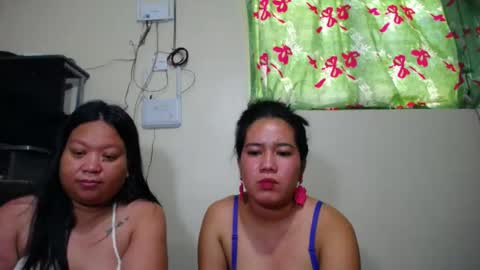Snapshot of sweettightpussyhole chatting on May 23, 2026, 2:06 am mia and luna online show from May 23, 2026, 2:06 am