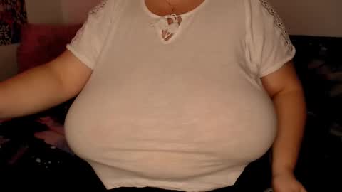 Maya online show from November 19, 2025, 9:48 pm