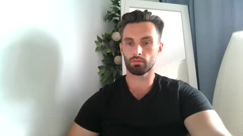 Tom online show from July 3, 2026, 9:27 am