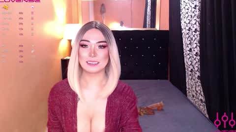 Ms trixiee online show from November 26, 2025, 2:23 am