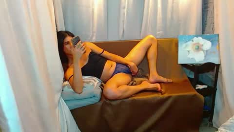 sweetvictoria2000 online show from February 4, 2025, 9:52 pm