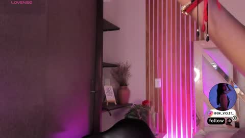 sweetviolet___ online show from April 25, 2026, 12:19 pm