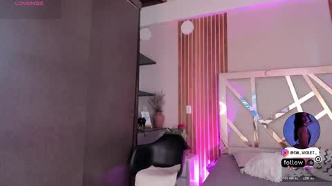 sweetviolet___ online show from May 1, 2026, 1:48 pm
