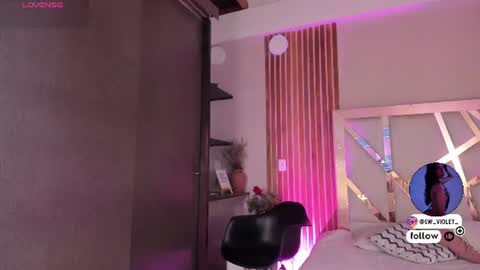 sweetviolet___ online show from June 17, 2026, 12:07 pm