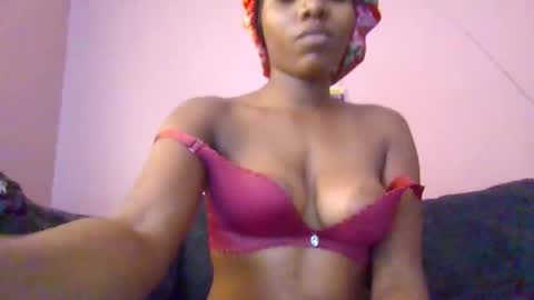 Snapshot of sweetwipe_africana14 chatting on January 9, 2026, 10:51 am Essy online show from January 9, 2026, 10:51 am