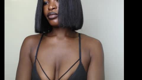 sweetxxboobsx online show from October 8, 2025, 9:29 am