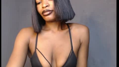sweetxxboobsx online show from July 27, 2026, 7:26 am