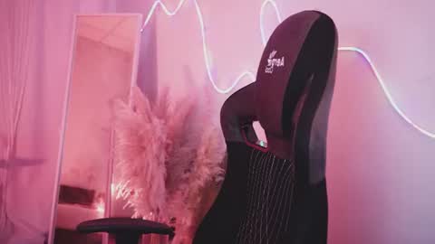Snapshot of sweety_emilya chatting on July 20, 2026, 10:39 am Emily online show from July 20, 2026, 10:39 am