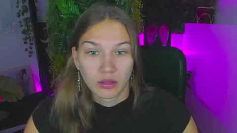 Snapshot of sweety_emilya chatting on July 21, 2026, 6:38 am Emily online show from July 21, 2026, 6:38 am