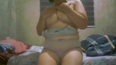 Snapshot of sweety_jhones chatting on October 25, 2025, 12:45 pm jhones online show from October 25, 2025, 12:45 pm