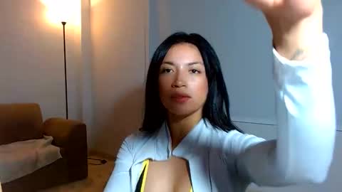 Snapshot of sweety_lya chatting on June 10, 2026, 11:57 pm Lya online show from June 10, 2026, 11:57 pm