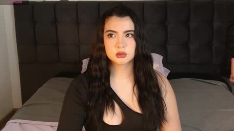 Snapshot of sweety_nicole_ chatting on November 8, 2025, 2:01 am sweety nicole 3 online show from November 8, 2025, 2:01 am