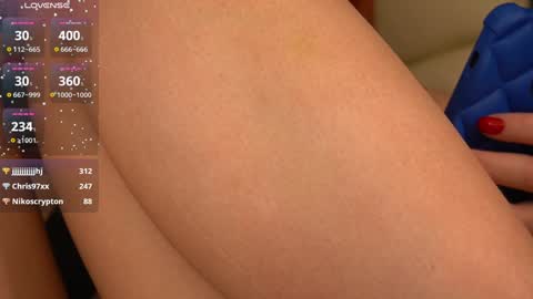 Snapshot of sweety_one_ chatting on December 17, 2024, 5:58 pm Sweety one online show from December 17, 2024, 5:58 pm