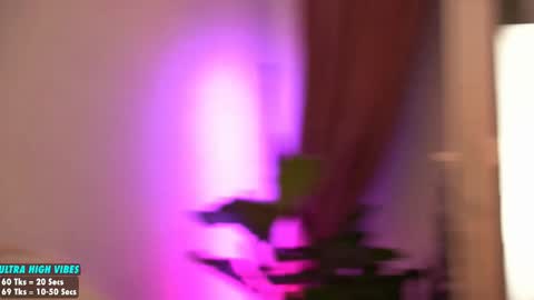 Snapshot of sweety_rinushka_ chatting on February 15, 2025, 10:52 pm Katerina online show from February 15, 2025, 10:52 pm