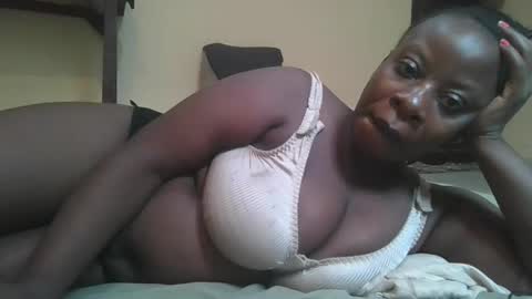 sweetyass25 online show from March 14, 2026, 8:31 am