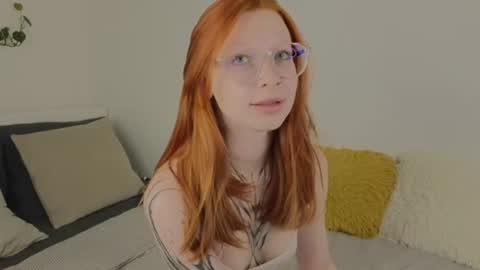 Snapshot of sweetykitty_x chatting on July 28, 2026, 12:48 pm Jenny give it a sub online show from July 28, 2026, 12:48 pm