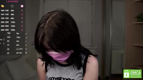 Astrid online show from December 3, 2025, 8:18 pm