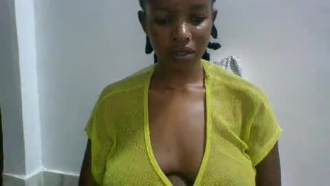 sweetz_candice online show from October 5, 2025, 12:31 am