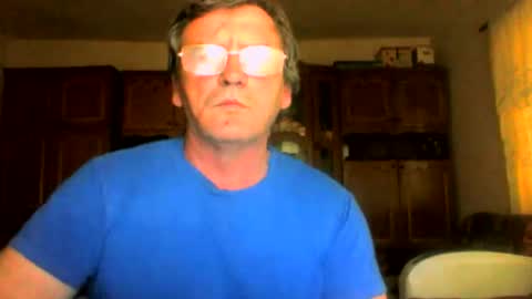 Snapshot of swergiu333 chatting on May 28, 2026, 5:05 am Raymond online show from May 28, 2026, 5:05 am