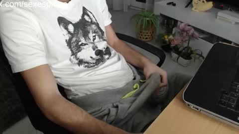 Snapshot of swetlittleboy4u chatting on November 2, 2025, 5:59 pm SwetLittleBoy4u online show from November 2, 2025, 5:59 pm