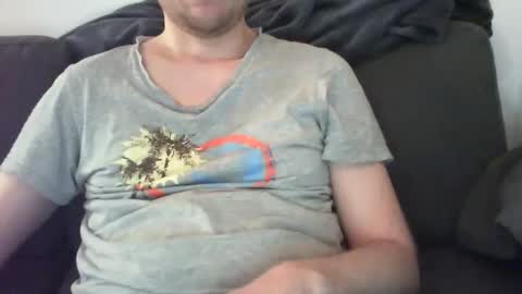 M online show from February 21, 2025, 6:15 pm