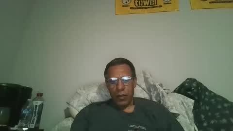 swimmerbod2495 online show from February 3, 2026, 6:40 am