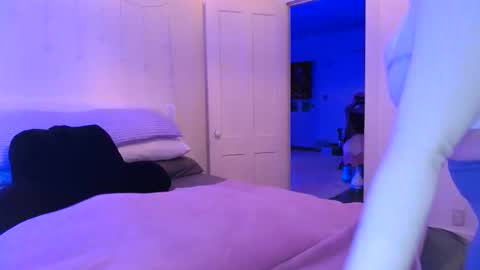 Snapshot of switchykitty chatting on February 19, 2026, 10:50 pm ashley blayde online show from February 19, 2026, 10:50 pm