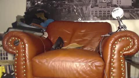 Snapshot of swolebbc chatting on December 9, 2024, 4:45 am The DickGod online show from December 9, 2024, 4:45 am