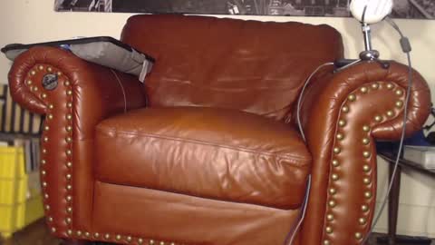 Snapshot of swolebbc chatting on February 12, 2025, 6:08 am The DickGod online show from February 12, 2025, 6:08 am