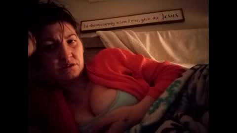 Snapshot of swollenclitneedsdad chatting on December 17, 2025, 3:01 am swollenclitneedsdad online show from December 17, 2025, 3:01 am