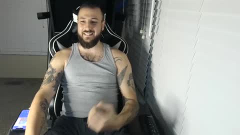 swoozy_ online show from September 20, 2025, 12:11 am