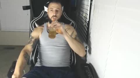 swoozy_ online show from October 21, 2025, 1:39 am