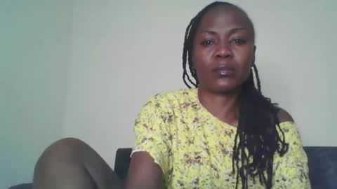Snapshot of swtebony1 chatting on May 7, 2026, 10:37 pm ALICIA online show from May 7, 2026, 10:37 pm