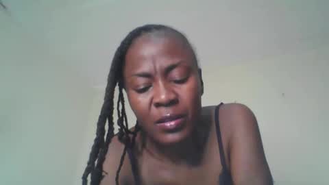 Snapshot of swtebony1 chatting on May 11, 2026, 10:40 pm ALICIA online show from May 11, 2026, 10:40 pm