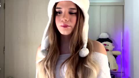 Snapshot of swtgoldenangel_ chatting on August 1, 2026, 7:51 am swtgoldenangel_ online show from August 1, 2026, 7:51 am