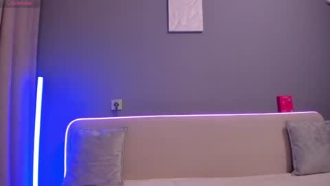 Ana online show from November 10, 2025, 1:26 am