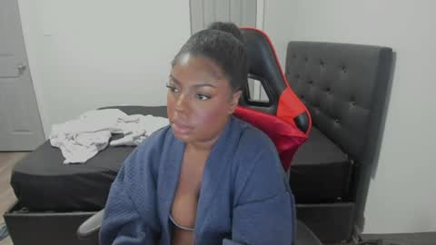 sxamleuy online show from June 20, 2026, 5:32 am