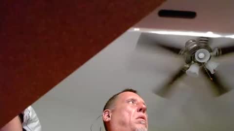 Snapshot of sxxx43 chatting on February 21, 2025, 7:01 am Waiting for you online show from February 21, 2025, 7:01 am