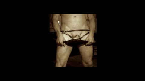 Snapshot of syd666 chatting on April 15, 2026, 7:58 pm subfordomme online show from April 15, 2026, 7:58 pm
