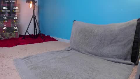 Snapshot of syd_onnfire chatting on November 6, 2025, 7:48 pm Syd online show from November 6, 2025, 7:48 pm