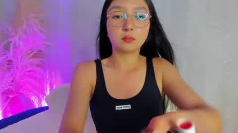 Snapshot of sydney_miller_ chatting on June 16, 2026, 12:02 am Sydney online show from June 16, 2026, 12:02 am