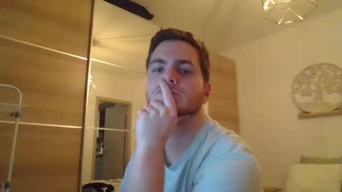 syl092 online show from December 16, 2024, 8:16 pm