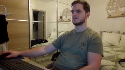 syl092 online show from January 23, 2025, 5:52 pm