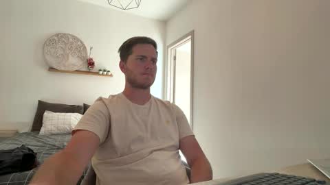 Snapshot of syl092 chatting on May 11, 2026, 4:15 pm syl092 online show from May 11, 2026, 4:15 pm